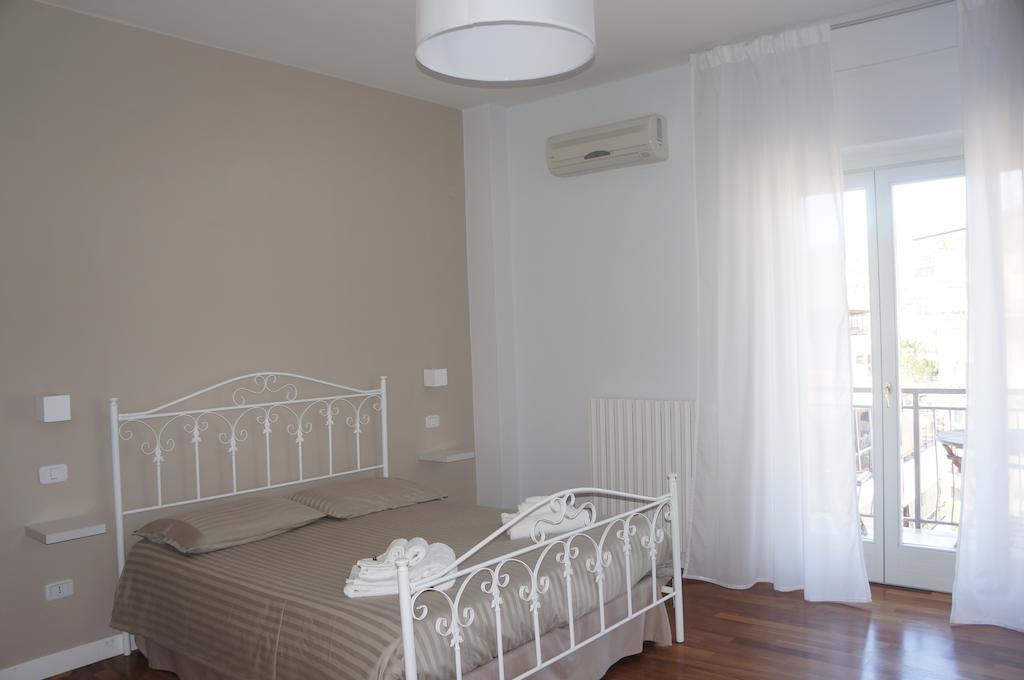 Lullymia Bed and Breakfast Crotone Kamer foto